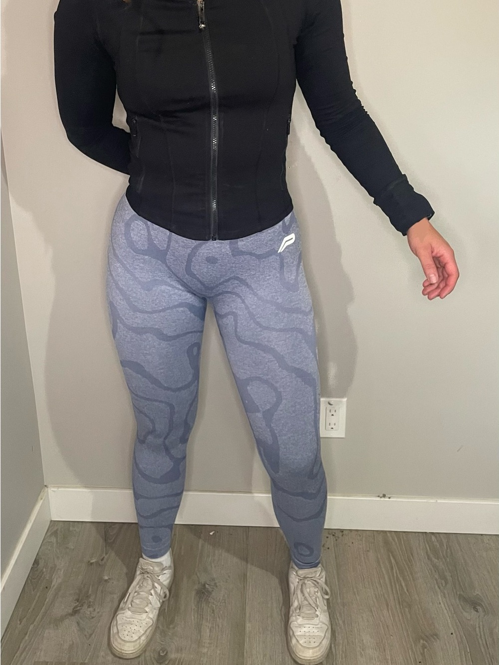 Pursue Fitness Women’s Leggings - Size Small